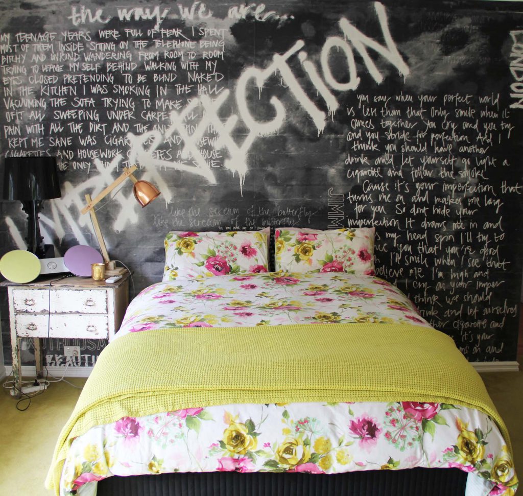 Imperfection wallpaper