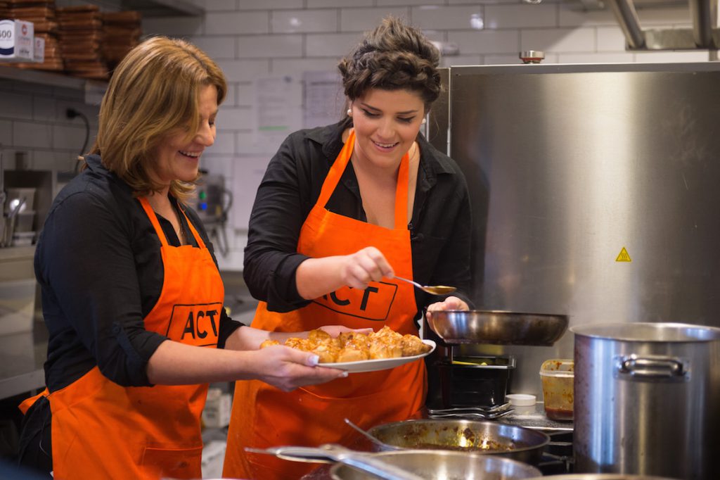 MKR-Canberra-GinaAnna-Extra-29Jan2015-018