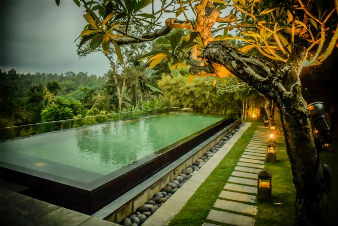 bali_karleenminney_1
