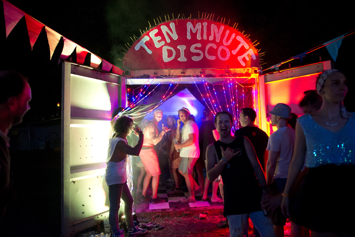 Village 10 Minute Disco _Photo by Nharyan Feldman_6896