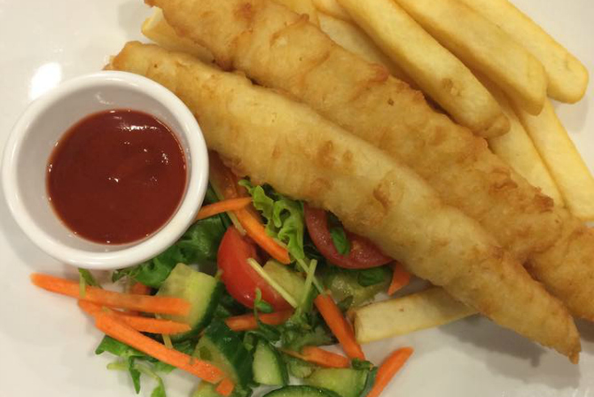 Review: Henry’s Family Restaurant