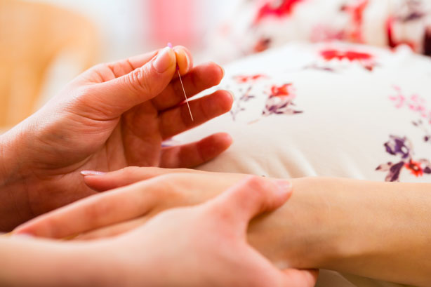 Can acupuncture beat hayfever?
