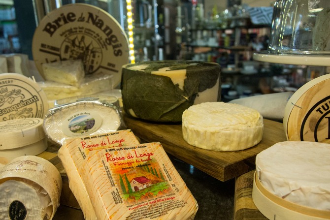 Matchmaking: wine and cheese