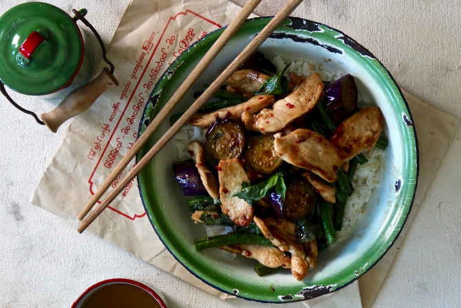 Thai Stir-fried chicken with eggplant and snake beans
