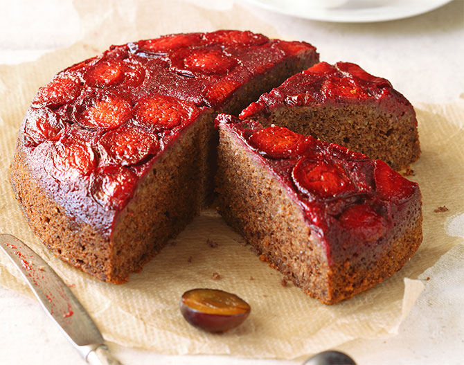 Plum and Cherry Upside Down Cake. Yes please!
