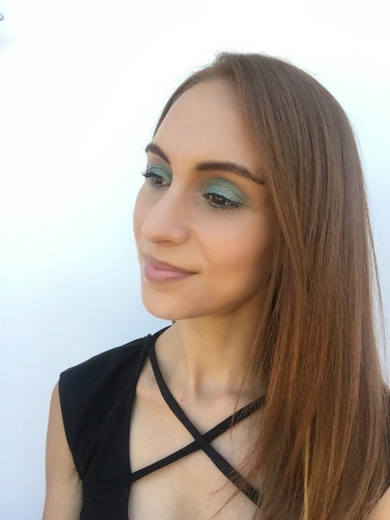 debby bright eyeshadow