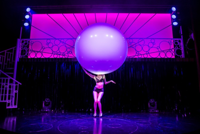 Champagne and circuses: Blanc de Blanc