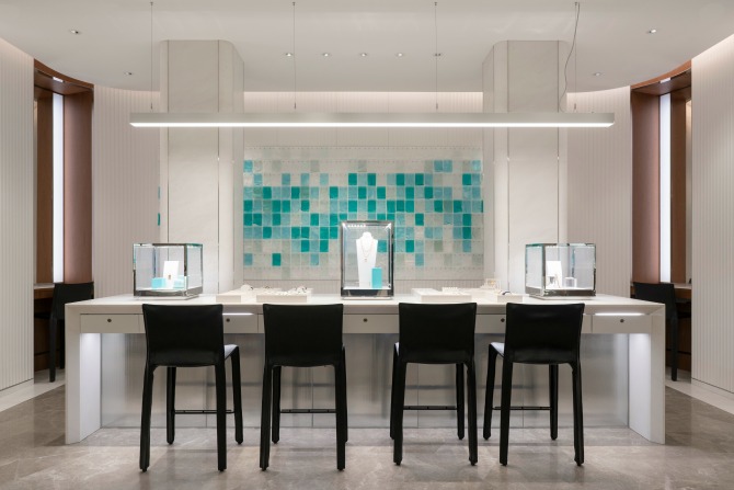 Watch a Canberra glass artist’s future unfold