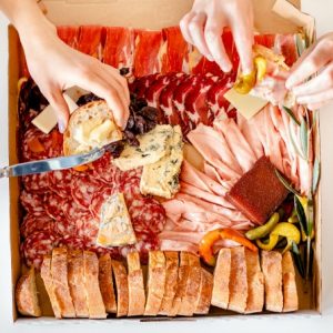 Amici: the friend with takeaway cheese and charcuterie benefits