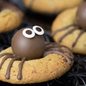 Recipe: Spider Nut Cookies
