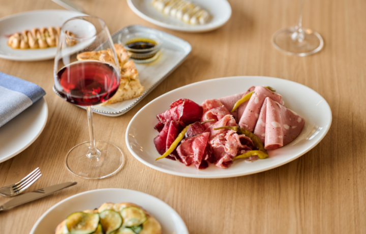 From a new wine bar in Kingston to BBQ meat mania in Canberra, here’s even more Foodie News