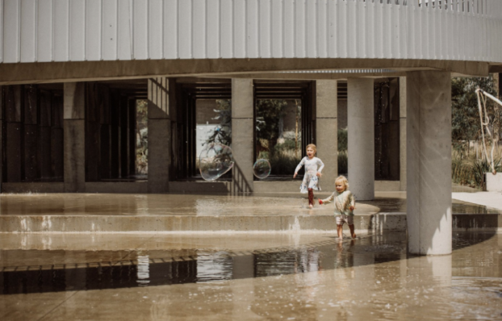 Free water play playgrounds in Canberra