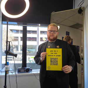 Why this Canberra barber wants you to leave him a one-star review